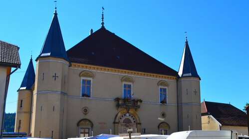 L'Hôtel de Ville